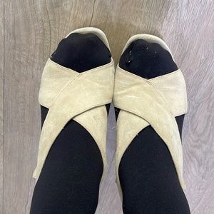 slingback in 5 inch heels.